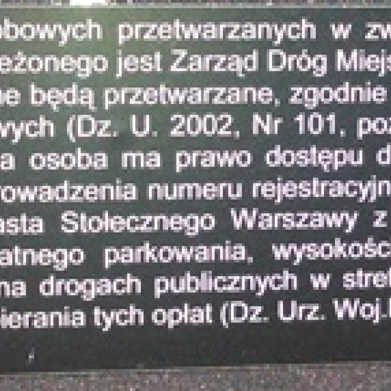 Tabliczka o przetwarzaniu danych z parkometru